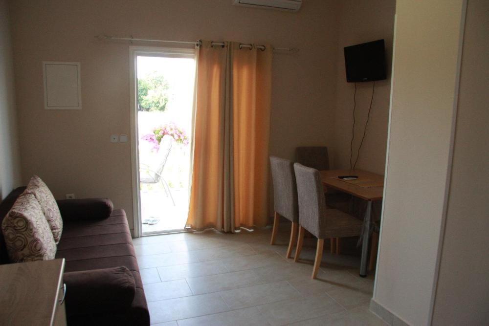Apartments With A Parking Space Zaton, Zadar - 15000 Zaton  Exterior foto