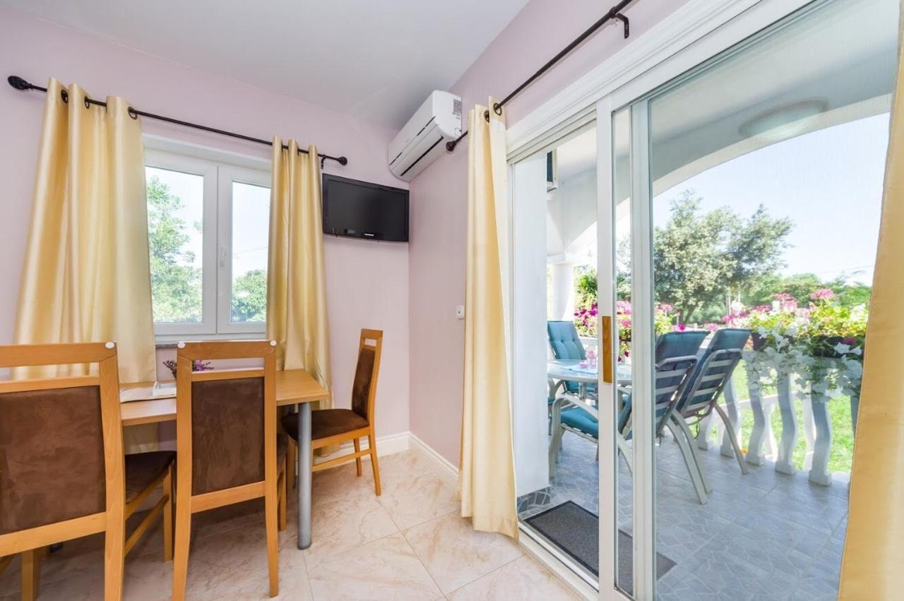 Apartments With A Parking Space Zaton, Zadar - 15000 Zaton  Exterior foto